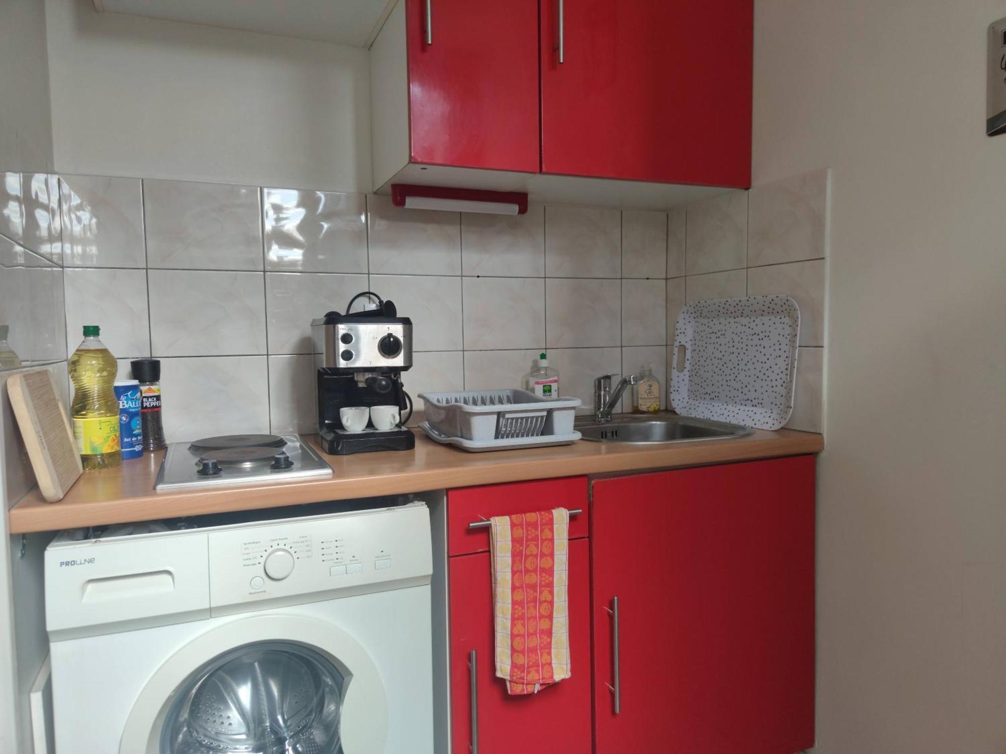 Apartment Sur Le Metro 12 Pour Montmartre Paris
